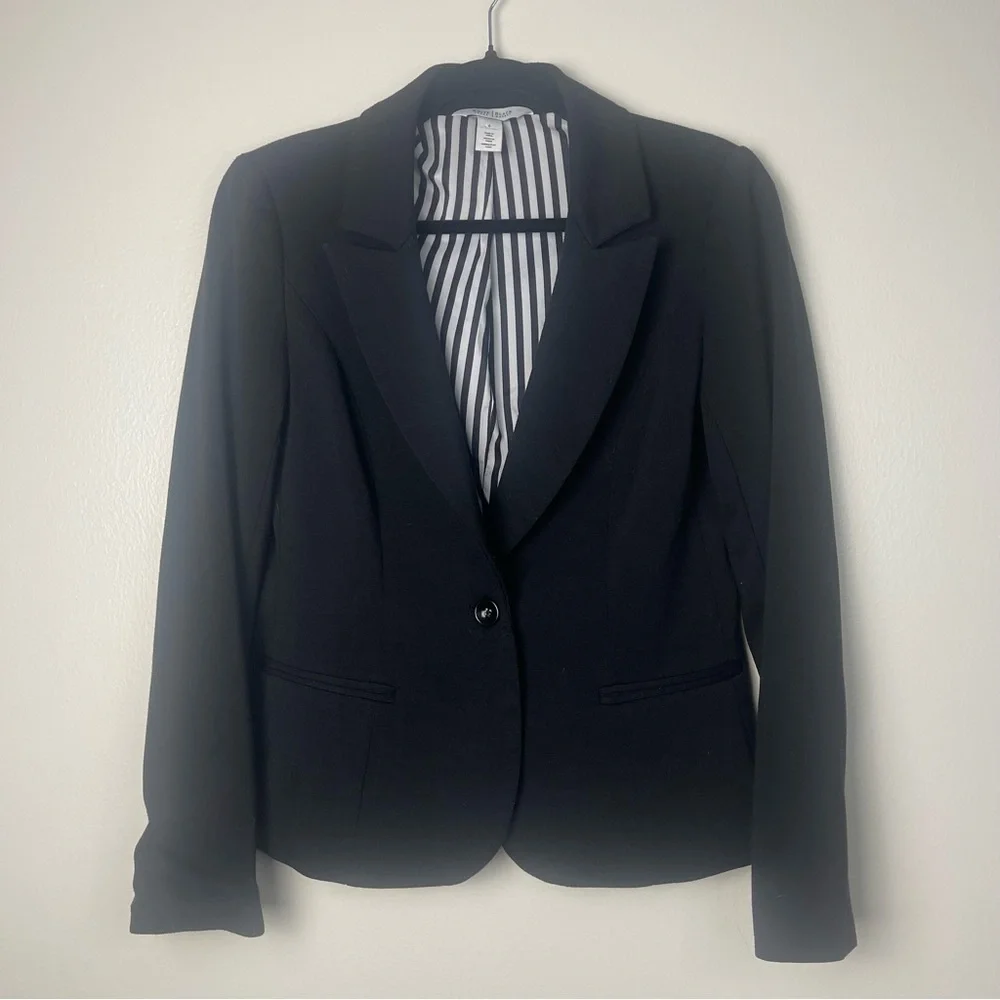White House Black Market Black Women's Blazer - Picture 2 of 5